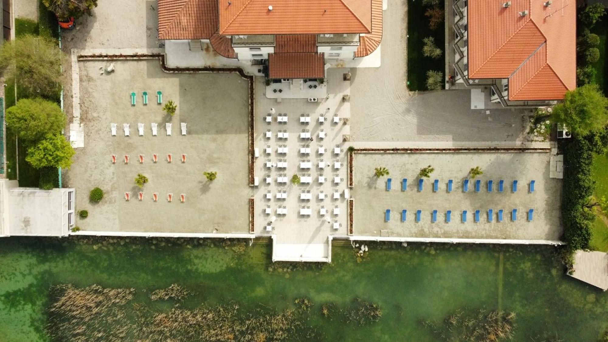 Hotel Villa Trieste 시르미오네 외부 사진