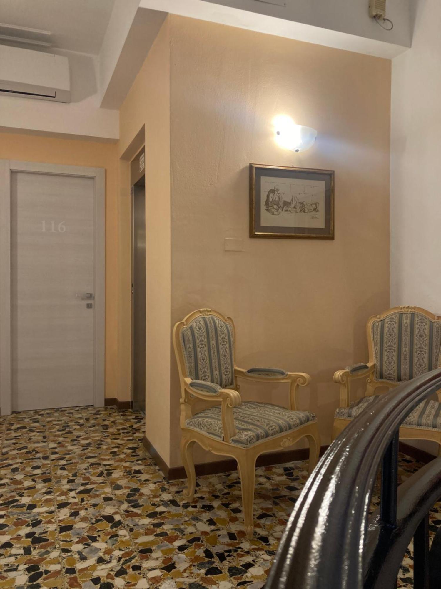 Hotel Villa Trieste 시르미오네 외부 사진