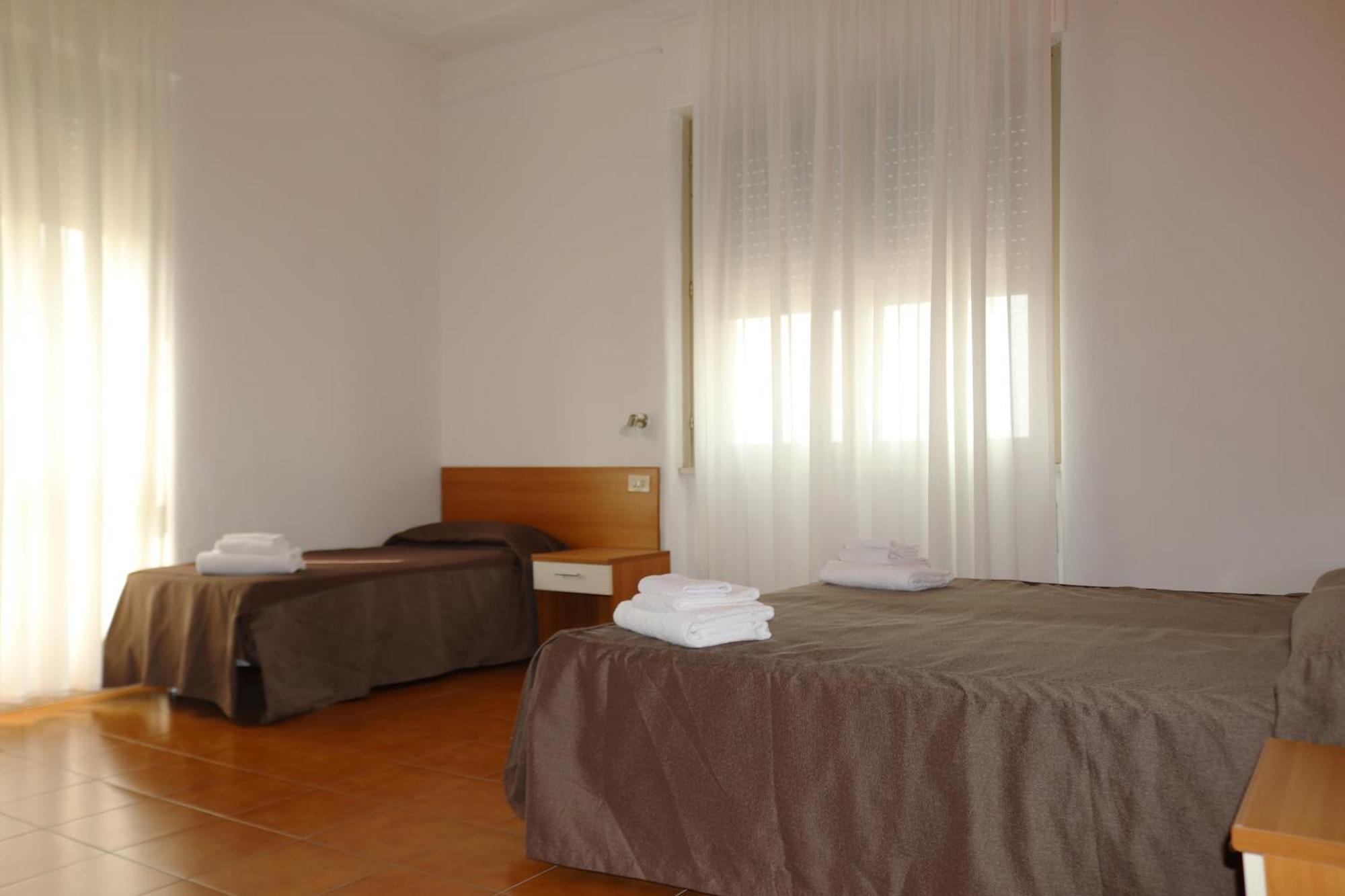 Hotel Villa Trieste 시르미오네 객실 사진