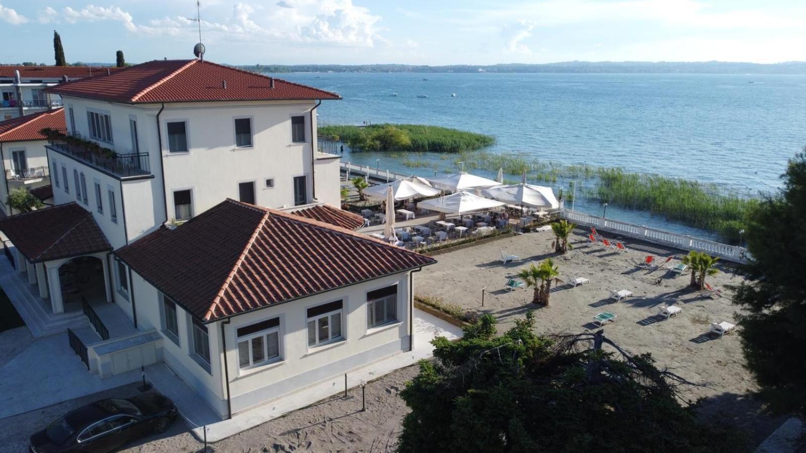 Hotel Villa Trieste 시르미오네 외부 사진