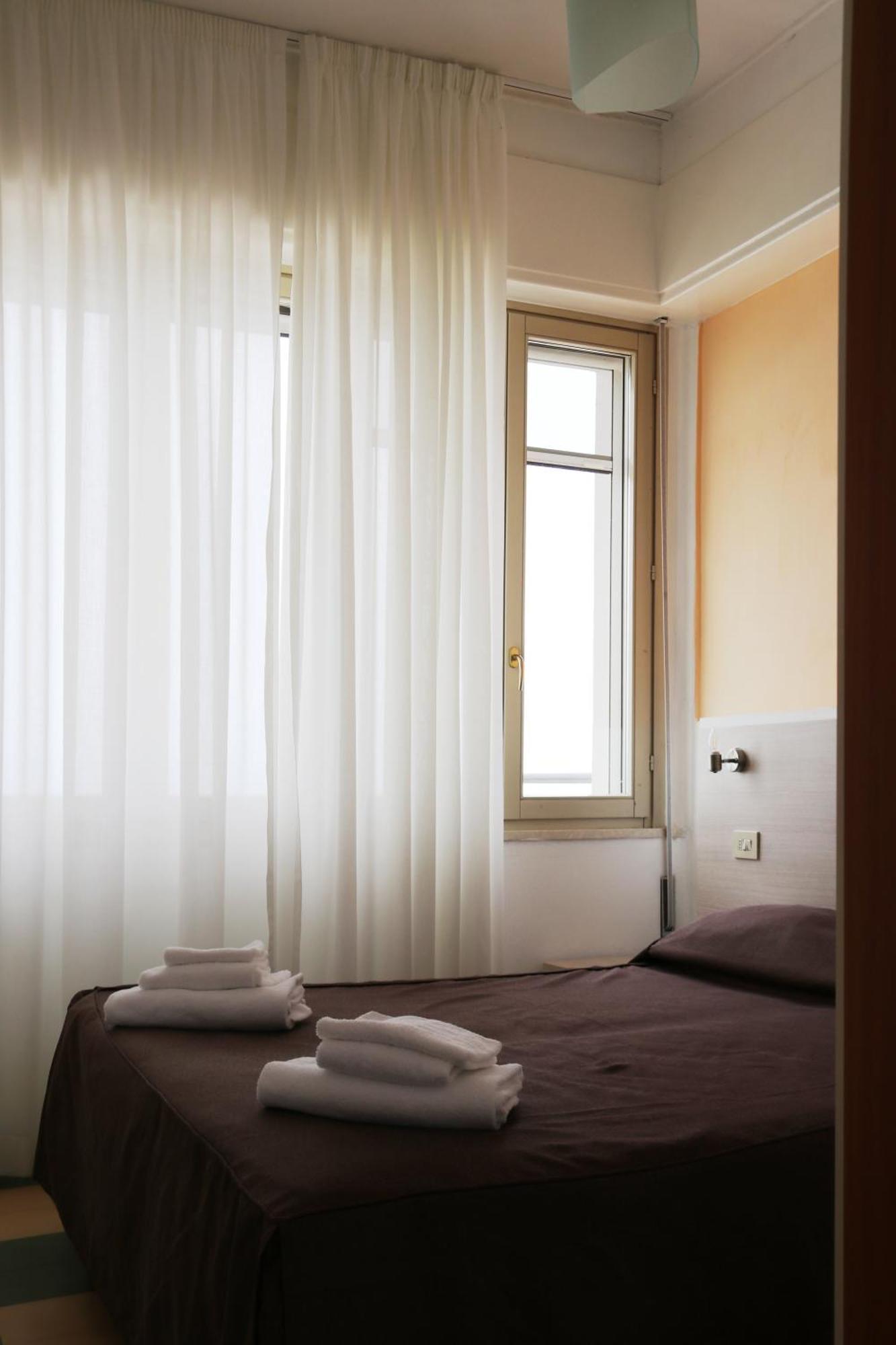 Hotel Villa Trieste 시르미오네 외부 사진